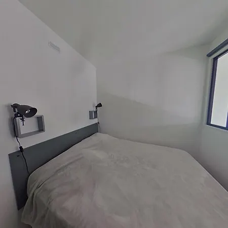 Renove Proche Avec Parking - Fr-1-843-51