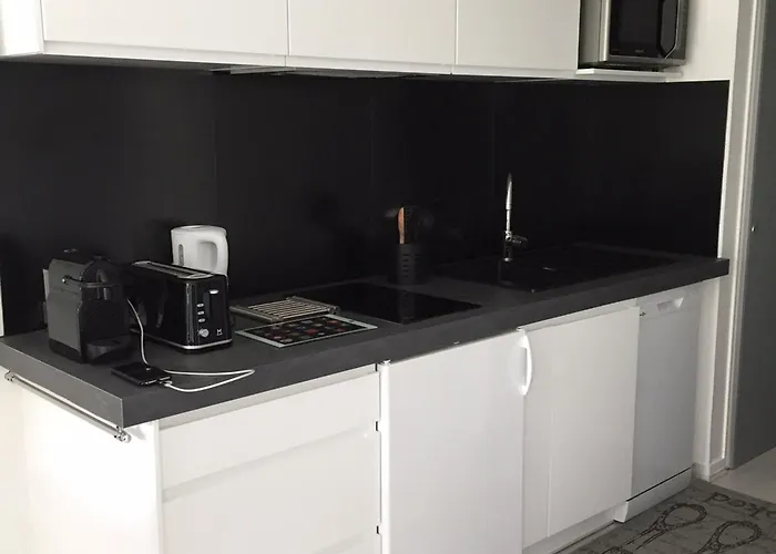 Apartment Renove Proche Avec Parking - Fr-1-843-51