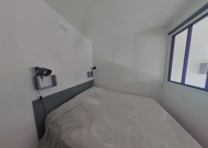 Renove Proche Avec Parking - Fr-1-843-51